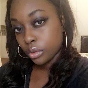 Meet your Posher, Jazmin